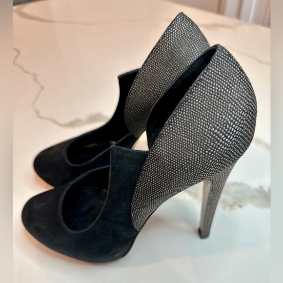 Black Platform High Heels 100% suede and textured pumps.Made in Italy. - Picture 3 of 8
